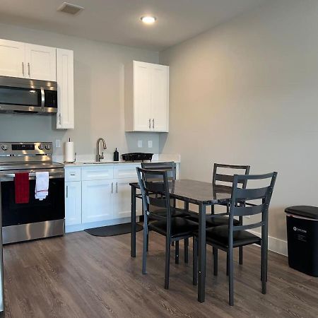 Welcome To Our Spacious 2-Bedroom 2-Bathroom Located In The City Of Houston, Texas! エクステリア 写真