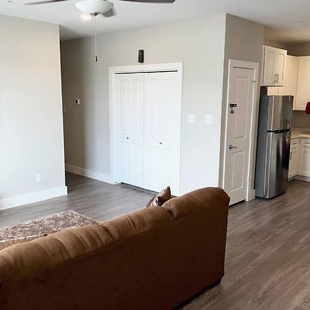 Welcome To Our Spacious 2-Bedroom 2-Bathroom Located In The City Of Houston, Texas! エクステリア 写真